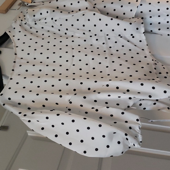 Black Polka Dot top & skirt set - Picture 9 of 12